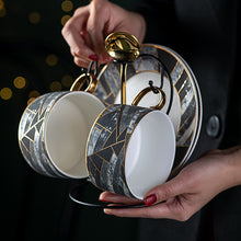 Load image into Gallery viewer, Yolife Creative Mug With Spoon Rhombic Pattern Milk Coffee Cup Afternoon Tea Set Travel Mug Ceramic Gift